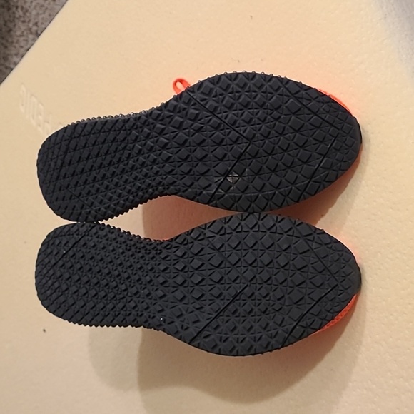 ADIDAS SNEAKERS WOMEN'S 7.5 - Picture 4 of 5